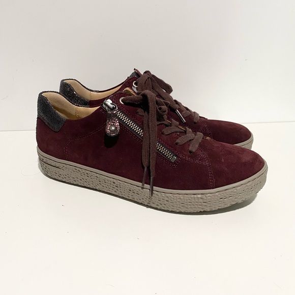 Women's Burgundy Hartjes Bordo‎ Phil Luxe Suede Sneakers - Picture 4 of 9